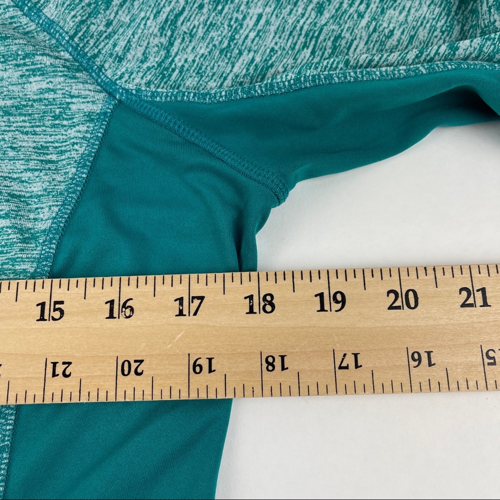 Danskin Now Athletic Shirt Womens Large 12-14 Green Long Sleeve - Picture 7 of 8